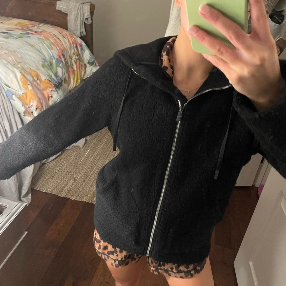 Lululemon Sherpa